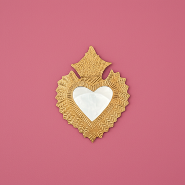 Ex-voto : origine, symbolique et déco murale