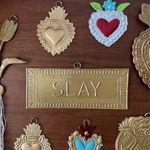Plaque murale dorée SLAY, décoration artisanale Kiff Kiff