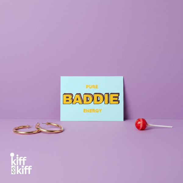 Carte postale PURE BADDIE ENERGY, présentation