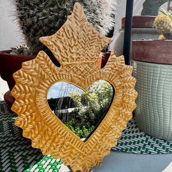 Ex-voto Mitzi | Miroir cœur sacré doré artisanal