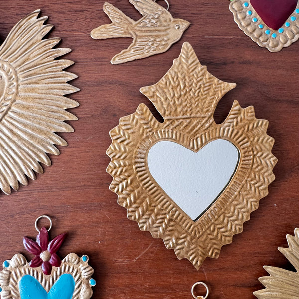 Ex-voto Mitzi | Miroir cœur sacré doré artisanal
