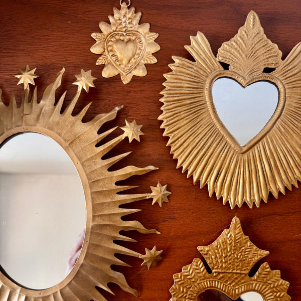 Miroir ex-voto doré Finch, décoration murale artisanale