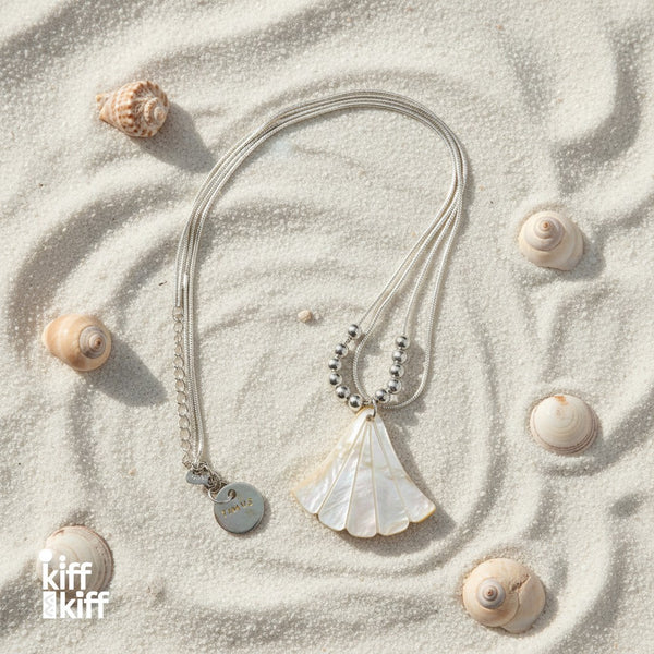 Collier petales de Fleur en Nacre