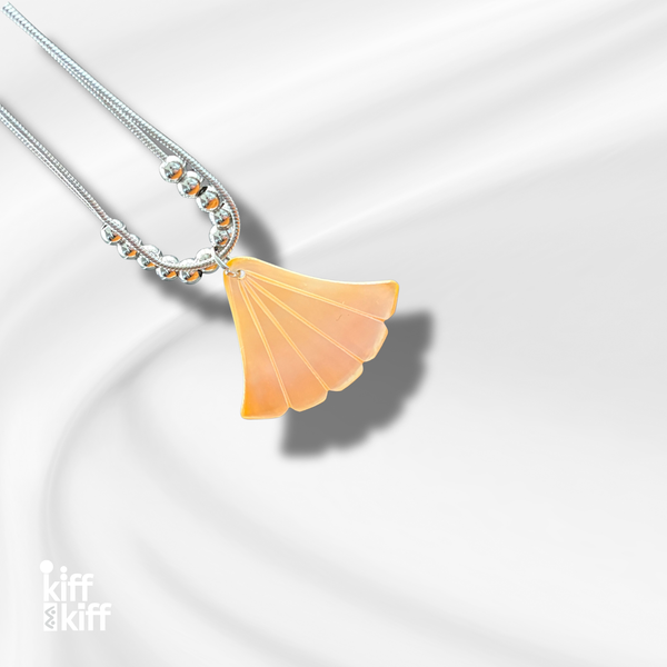 Collier petales de Fleur en Nacre