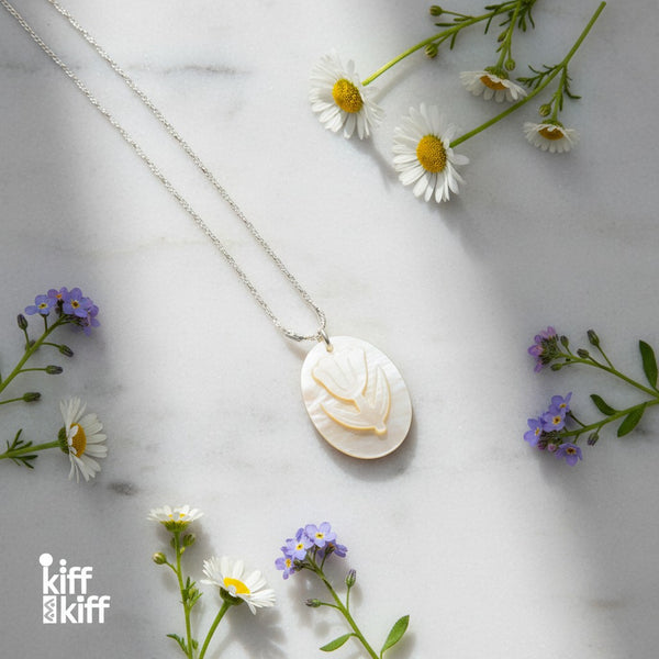 Collier Fleur en Nacre