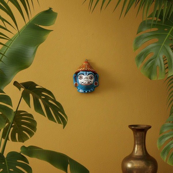 Masque indien Jambaban blanc et bleu – Décoration murale Odisha