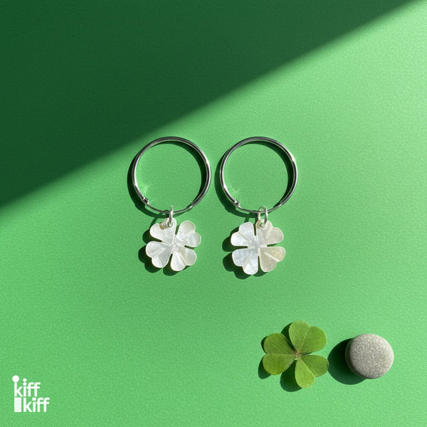 Boucles d'Oreilles Trèfle à 4 Feuilles en Nacre