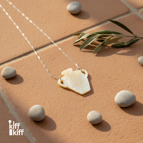 Collier Amphore en Nacre