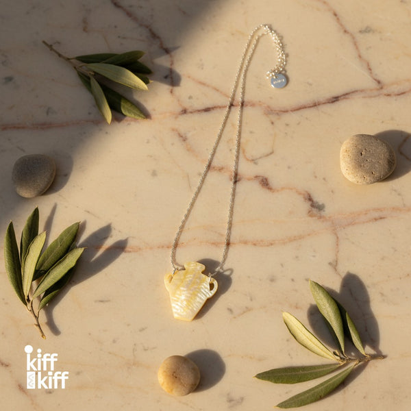 Collier Amphore en Nacre