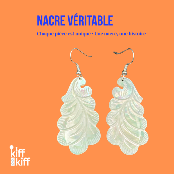 Boucles d'Oreilles Feuille Volute en Nacre