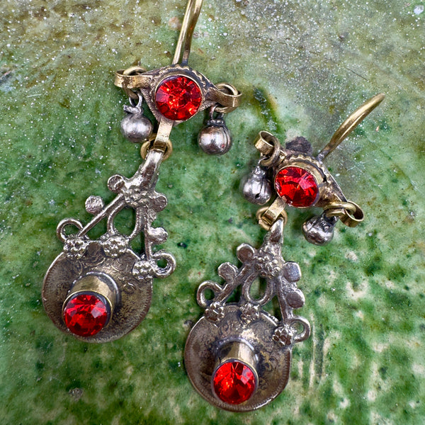 Boucles d'oreilles Kuchi afghanes rouges, bijou ethnique nomade