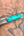 Détail des perles turquoise et de la bande grainée du bracelet Nuristan Kiff Kiff