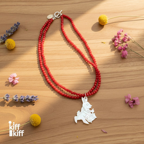 Collier Lapin en Nacre et Perles Rouges