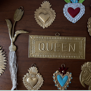 Plaque murale dorée Queen, décoration artisanale Kiff Kiff