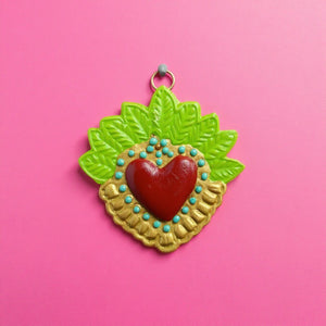 Ex-voto artisanal KIFF KIFF modèle Rosie en forme de cœur bordeaux avec feuillage vert lime et détails dorés