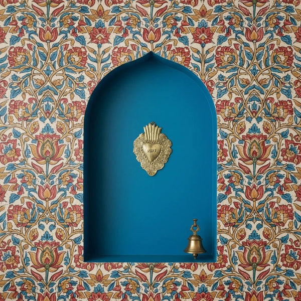 KIFF KIFF Freddy gold metal heart ex-voto with LOVE inscription displayed in a blue arched wall niche