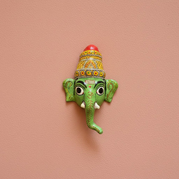 Masque mural KIFF KIFF Ganesh Vinayaka vert en papier mâché peint à la main avec détails décoratifs colorés