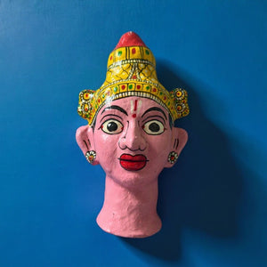 Statuette KIFF KIFF en papier mâché représentant un visage de femme hindoue rose peint à la main, style artisanal