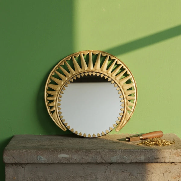 KIFF KIFF Zoya circular wall mirror with a decorative gold metal frame, 26 cm diameter, handcrafted in India.