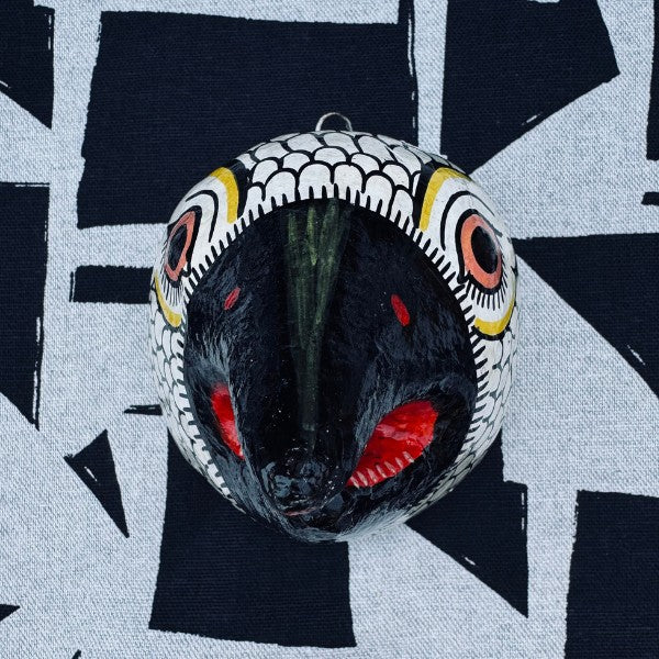 Masque indien Jatayu blanc bec noir – Masque mural artisanal Inde