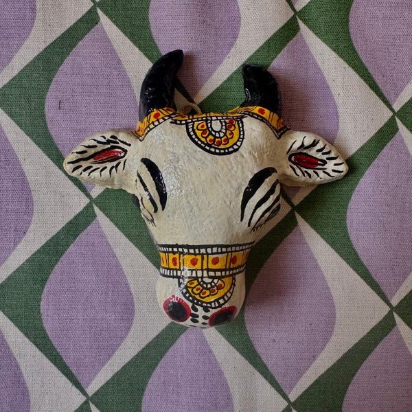 Mini masque de la vache sacrée blanche – 10 cm