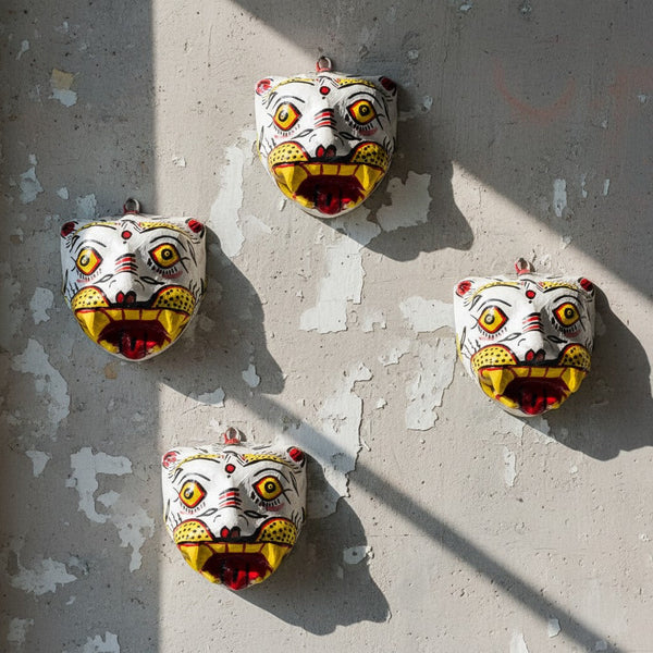 Masque indien Tigre blanc – format moyen – Masque mural artisanal Inde