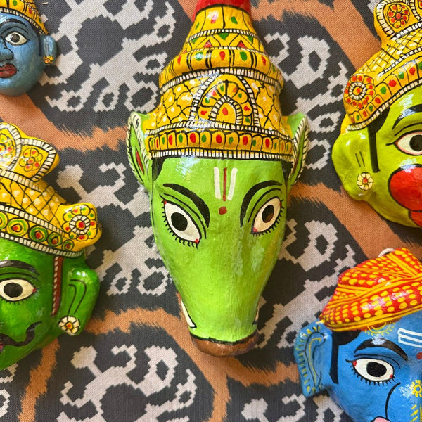 Masque indien mural Varaha en papier mâché