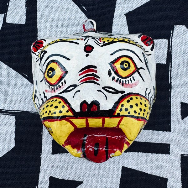Masque Tigre blanc format moyen en papier mâché artisanal, Odisha Inde