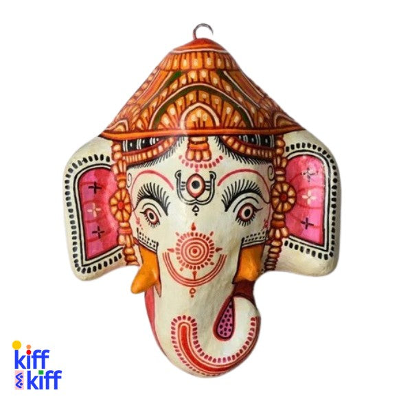 Détail masque Ganesh blanc papier mâché artisanal, Odisha Inde