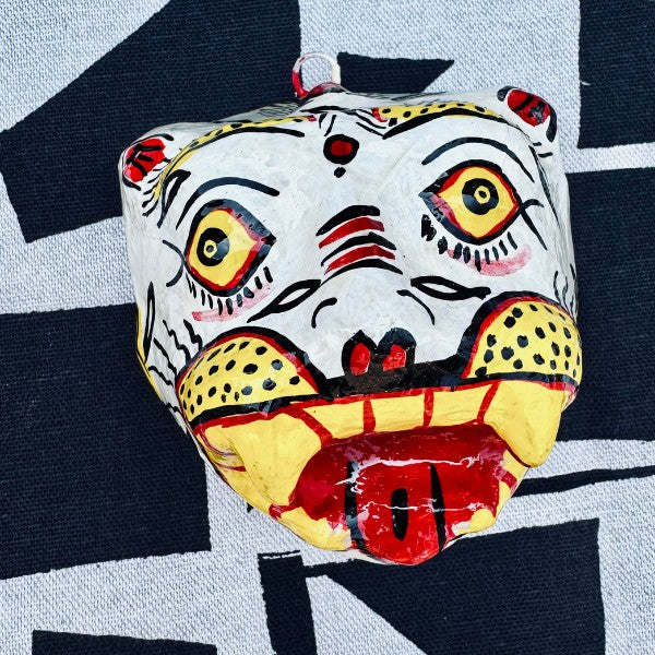 Masque Tigre blanc en papier mâché, artisanat Odisha