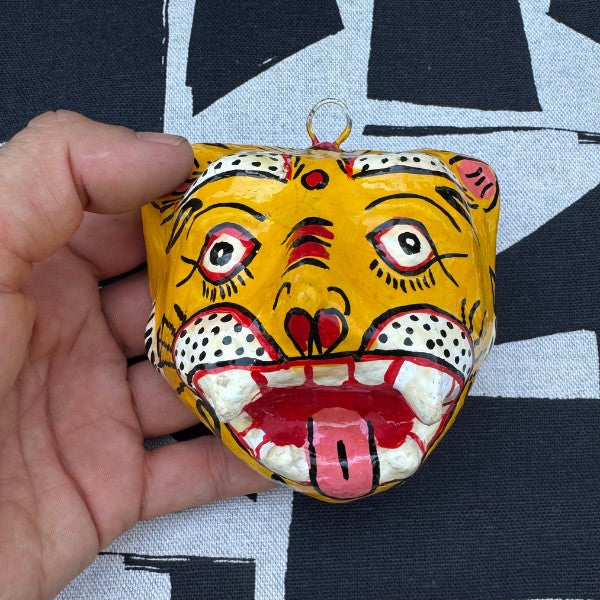 Masque Tigre jaune format moyen, vue de face