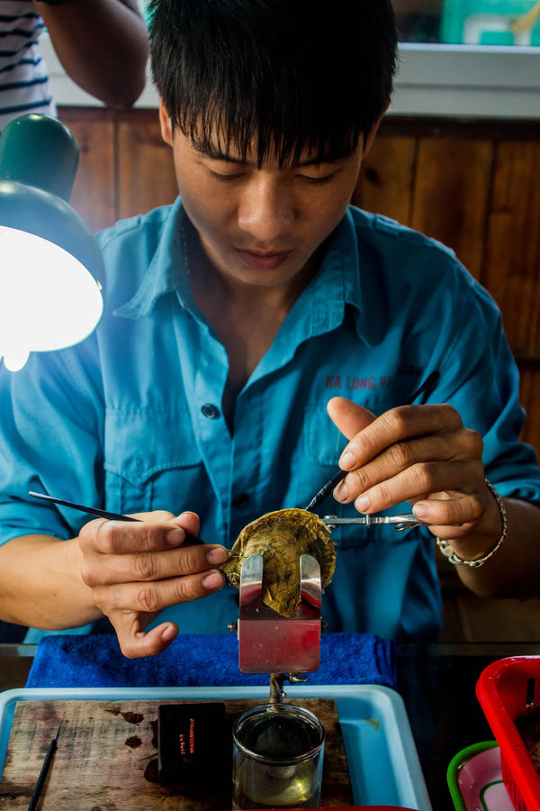Bijoux en nacre et corne de buffle, Nord de la Thaïlande