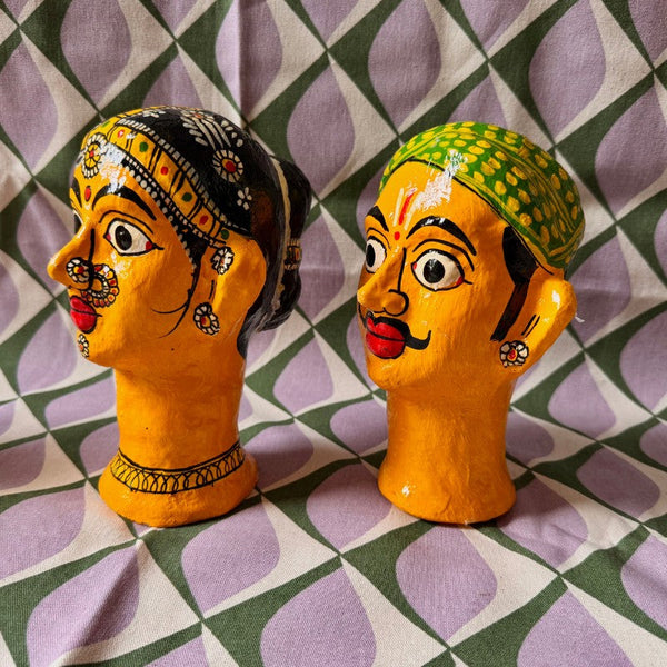 Statuette visage homme hindou en papier mâché
