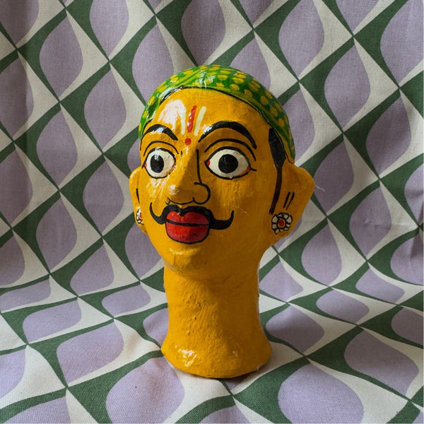 Statuette visage homme hindou en papier mâché